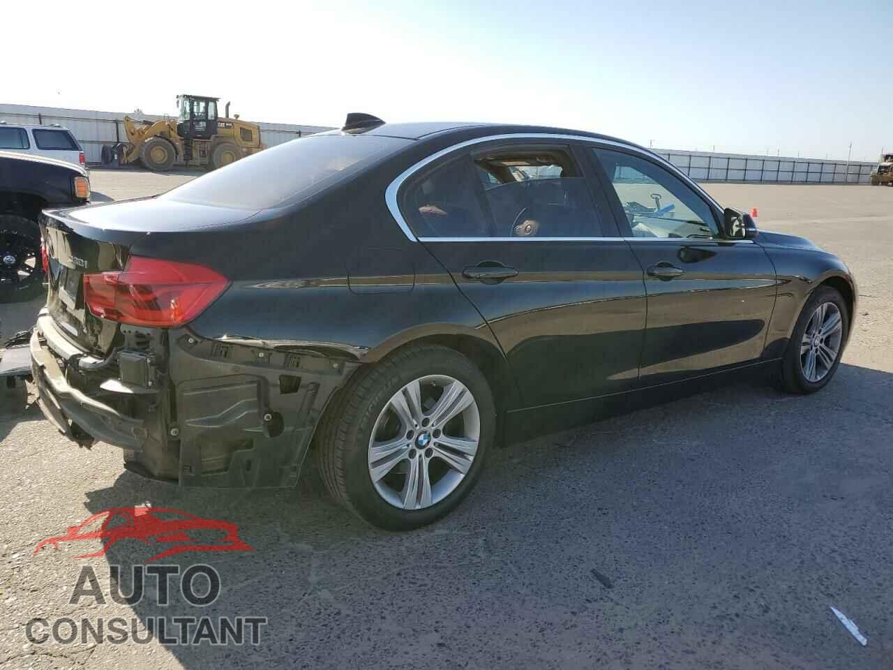 BMW 3 SERIES 2018 - WBA8D9C55JEM33012