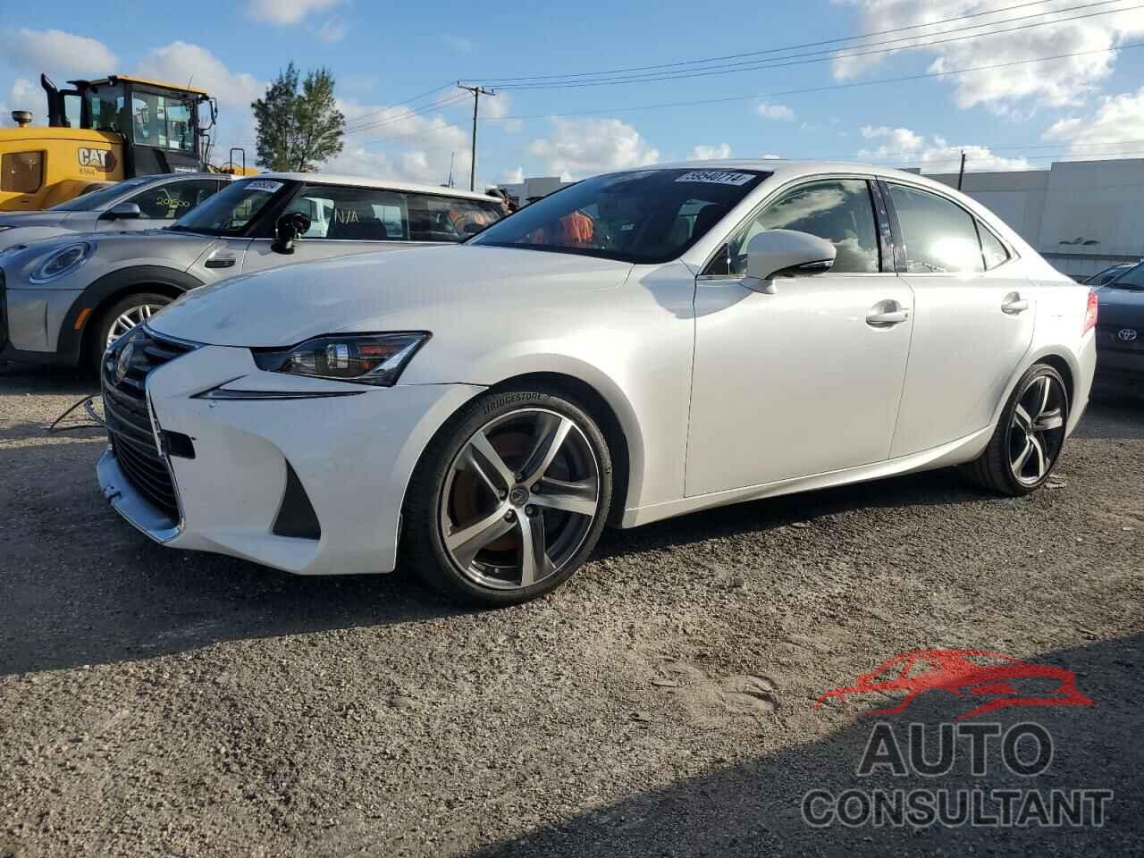 LEXUS IS 2018 - JTHC81D25J5033652