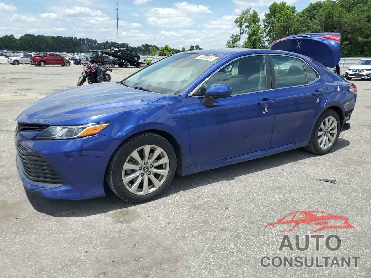 TOYOTA CAMRY 2018 - 4T1B11HK1JU644727