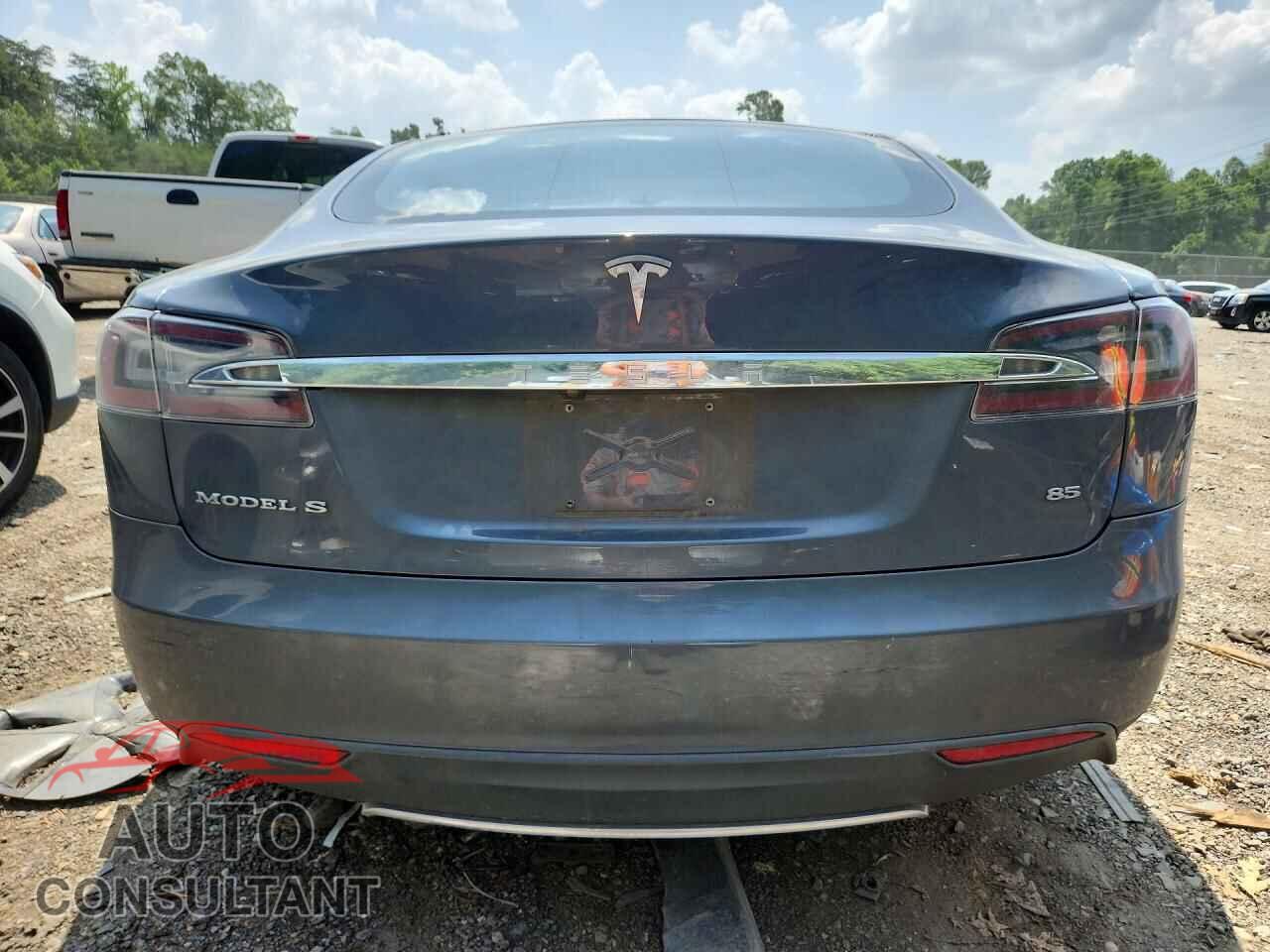 TESLA MODEL S 2013 - 5YJSA1DN6DFP12652