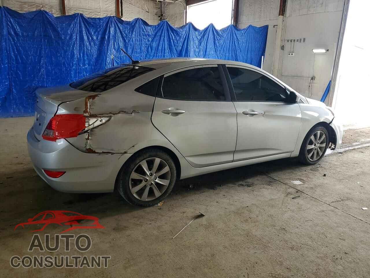 HYUNDAI ACCENT 2013 - KMHCU4AE3DU442543