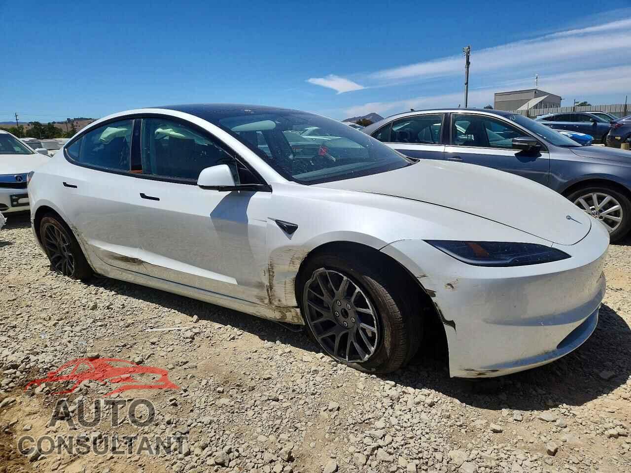 TESLA MODEL 3 2025 - 5YJ3E1EA8SF079380