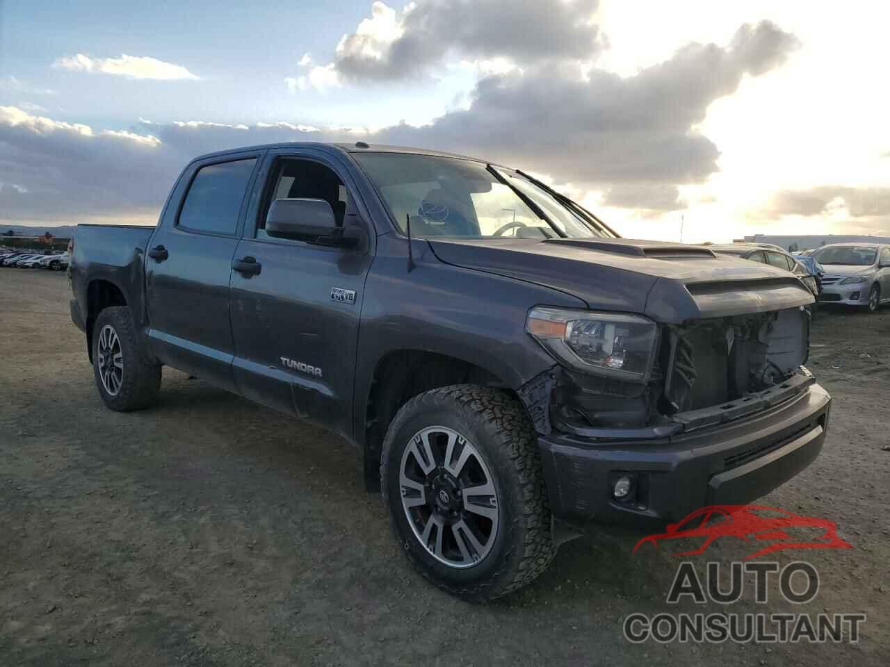 TOYOTA TUNDRA 2018 - 5TFDY5F10JX726036