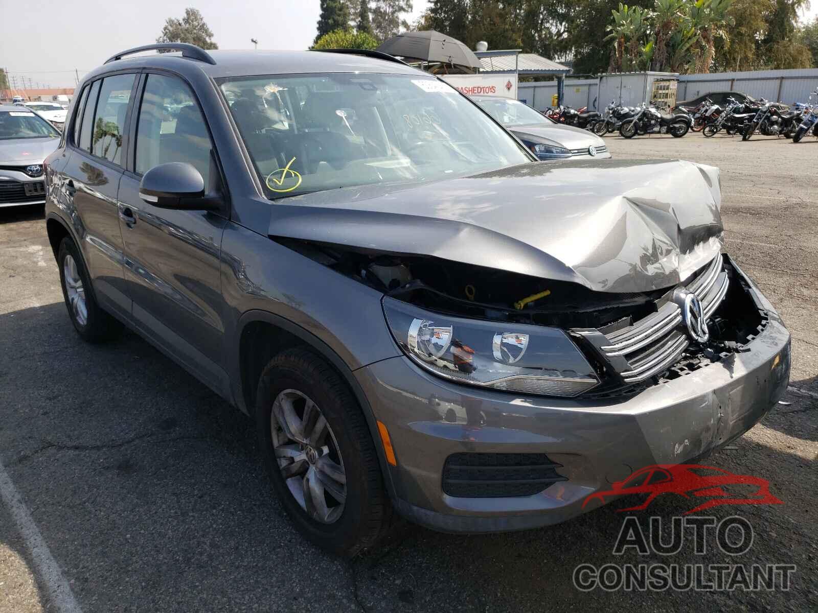 VOLKSWAGEN TIGUAN 2016 - WVGAV7AXXGW583366