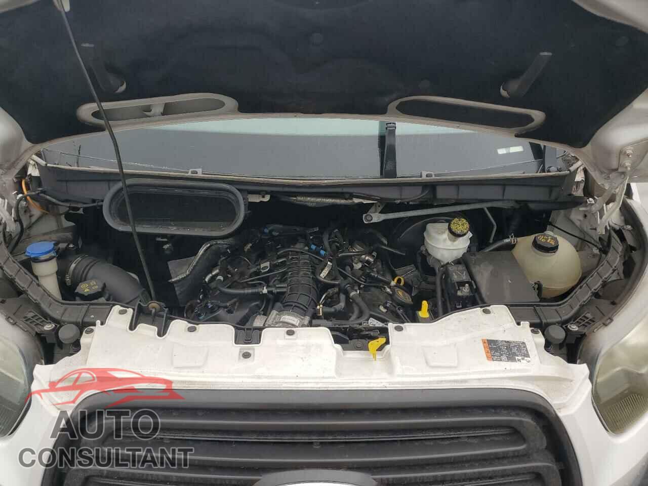 FORD TRANSIT 2015 - 1FTNR1CG2FKB10801
