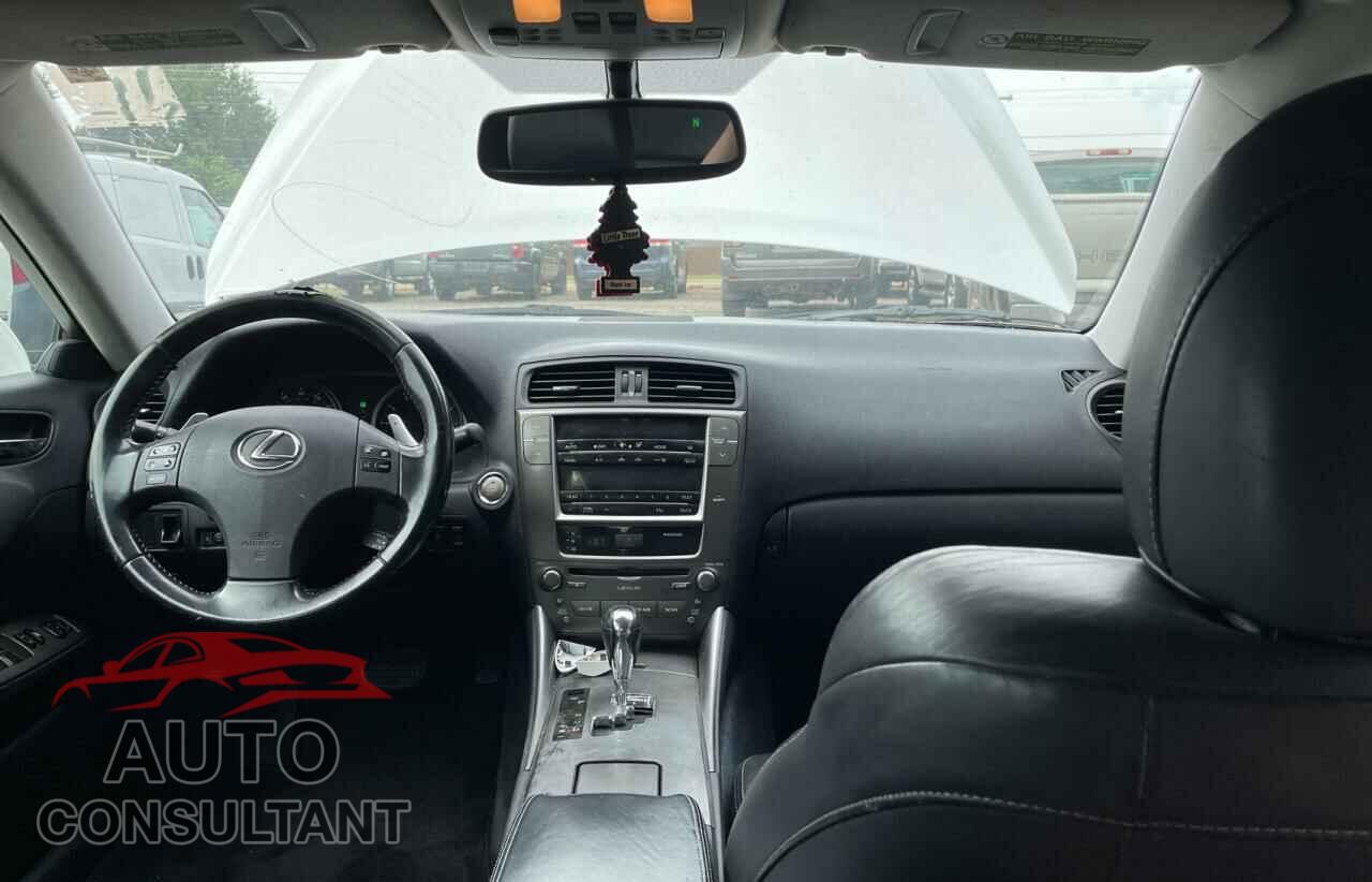 LEXUS IS 2010 - JTHBF5C21A5109541