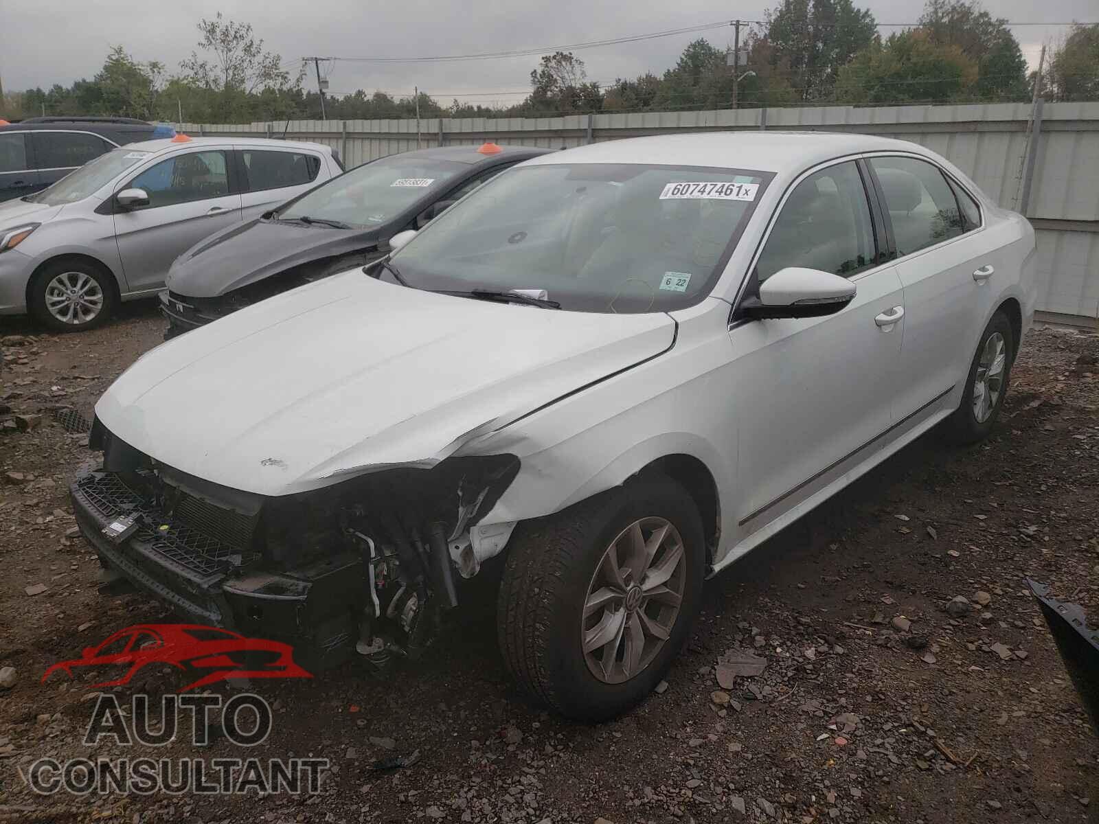 VOLKSWAGEN PASSAT 2017 - 1VWAT7A34HC004816