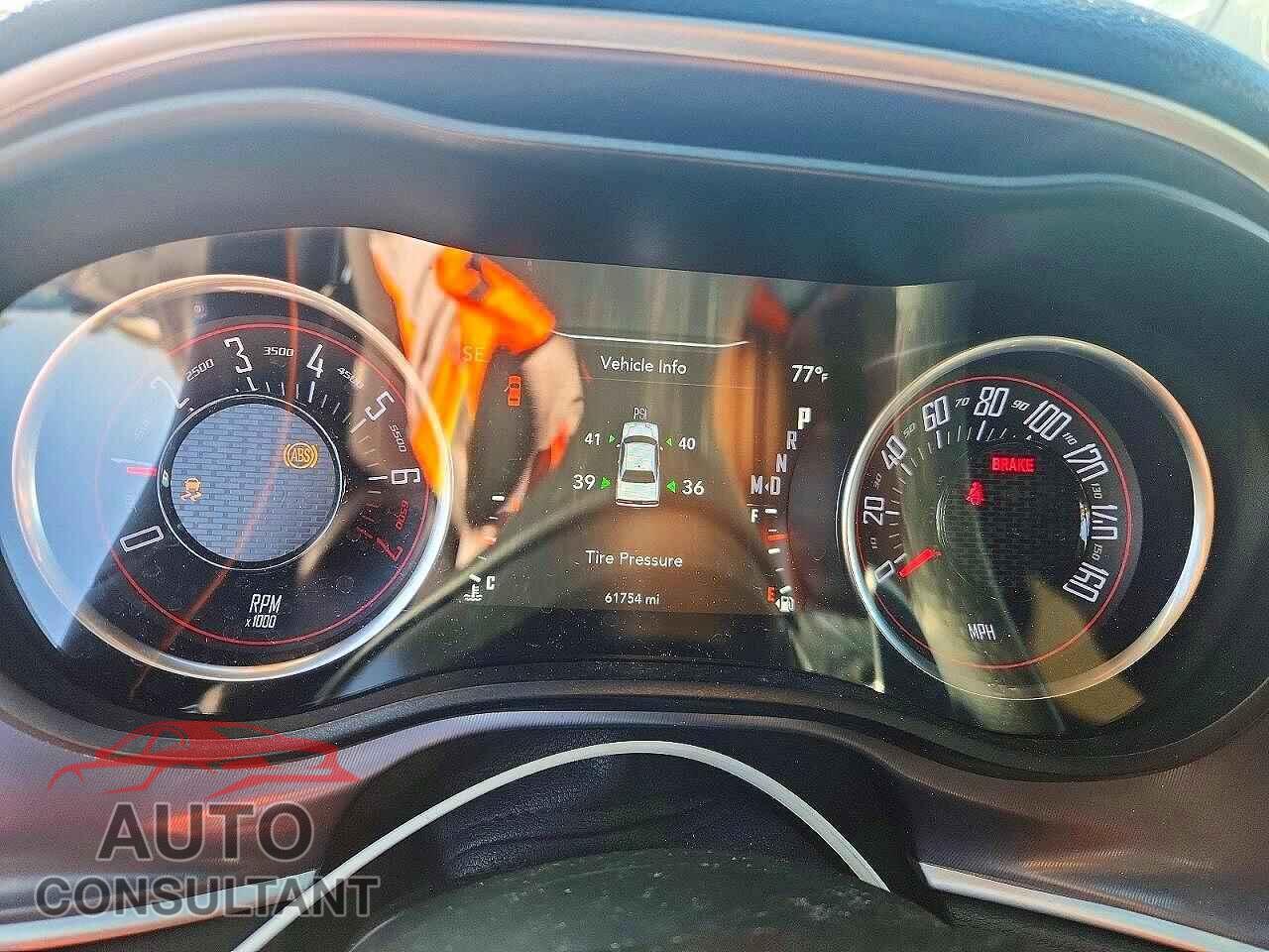 DODGE CHALLENGER 2020 - 2C3CDZJGXLH215519