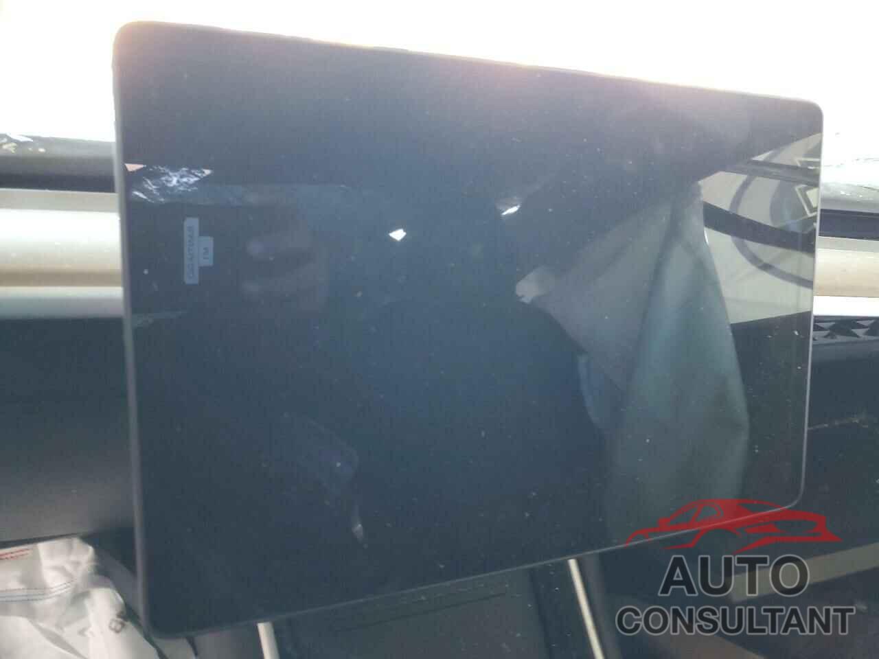 TESLA MODEL 3 2018 - 5YJ3E1EA2JF061083