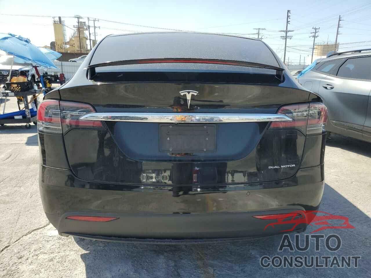 TESLA MODEL X 2020 - 5YJXCBE29LF305076