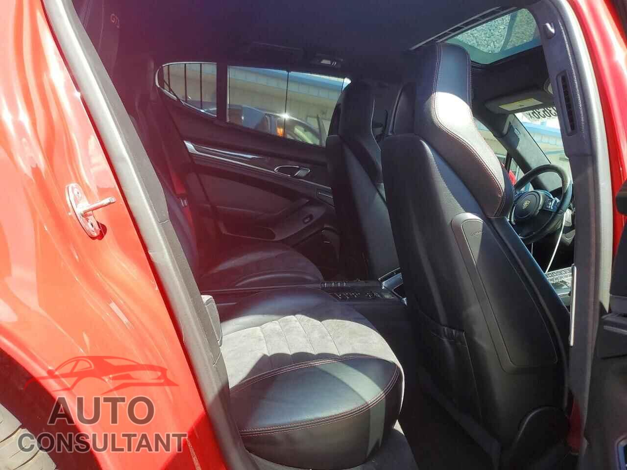 PORSCHE PANAMERA 2013 - WP0AF2A71DL075580