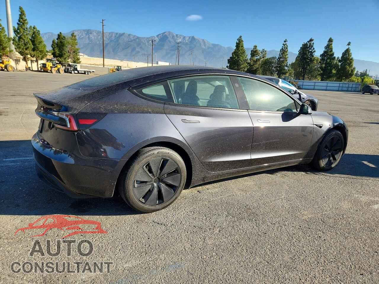 TESLA MODEL 3 2024 - 5YJ3E1EA5RF743418