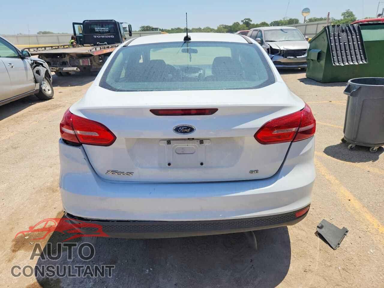 FORD FOCUS 2017 - 1FADP3F27HL217343