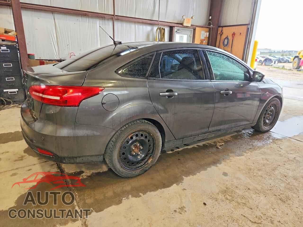 FORD FOCUS 2016 - 1FADP3F23GL342029