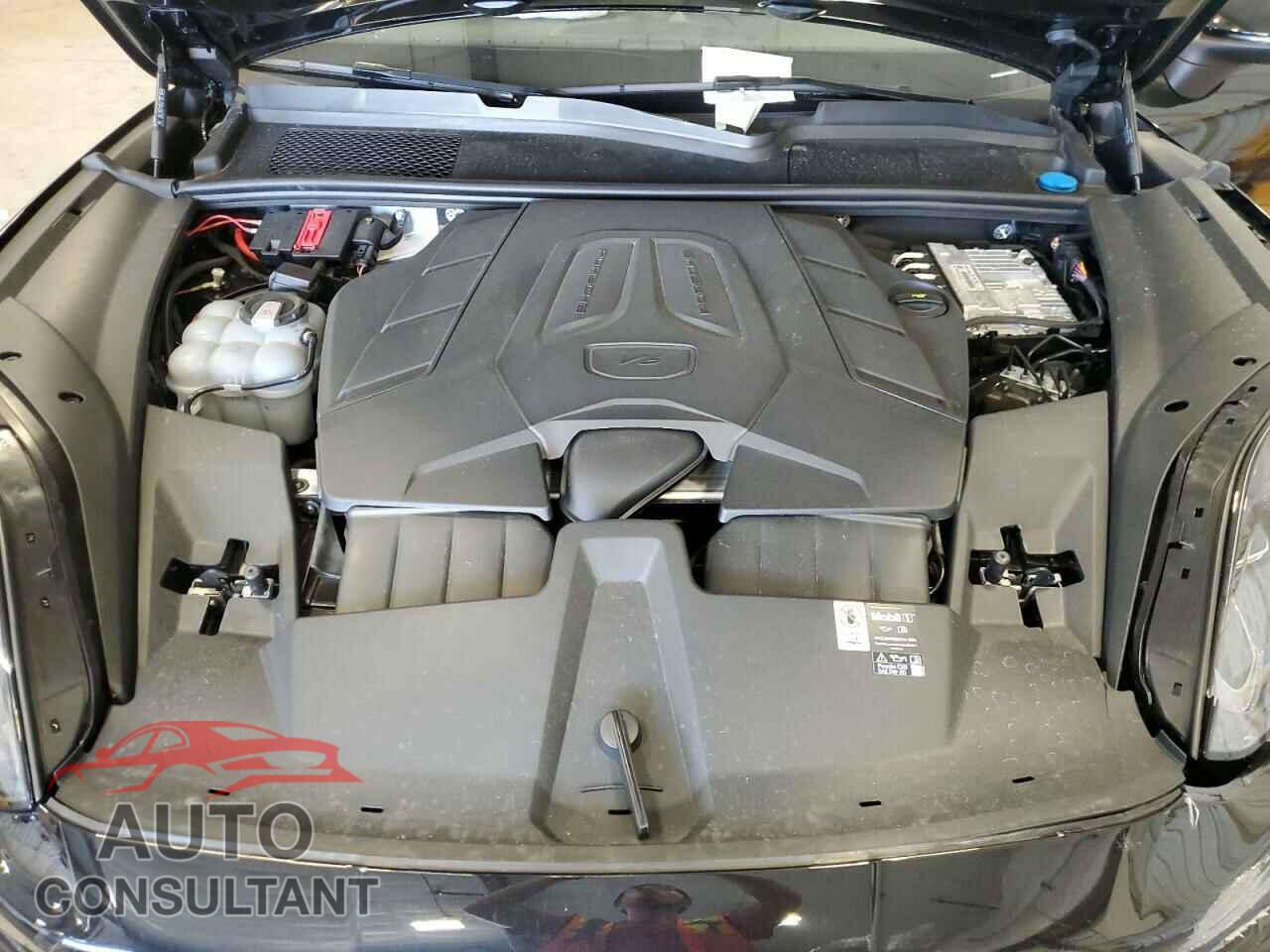 PORSCHE CAYENNE 2024 - WP1BA2AY3RDA56525