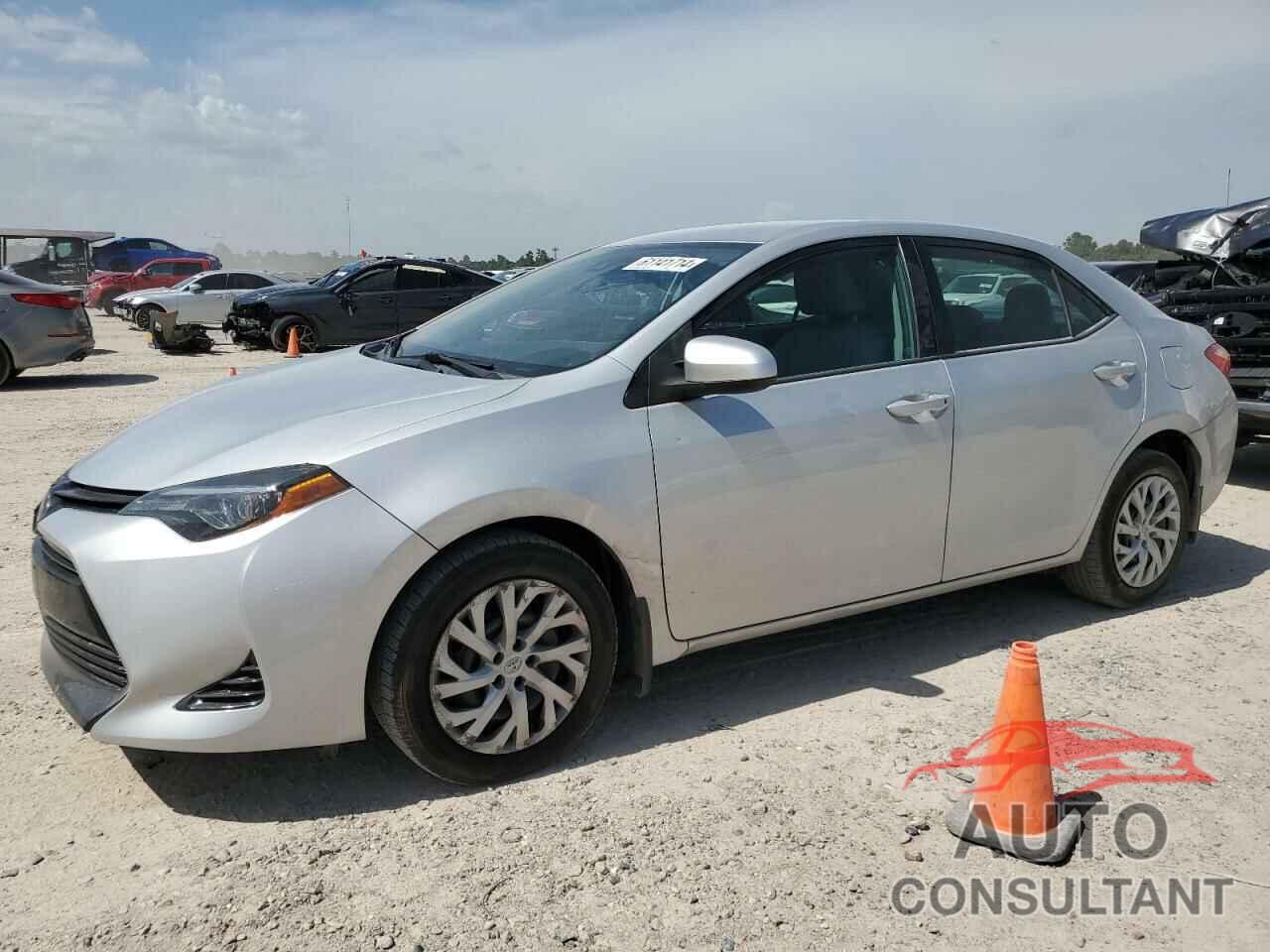 TOYOTA COROLLA 2017 - 5YFBURHE5HP715200