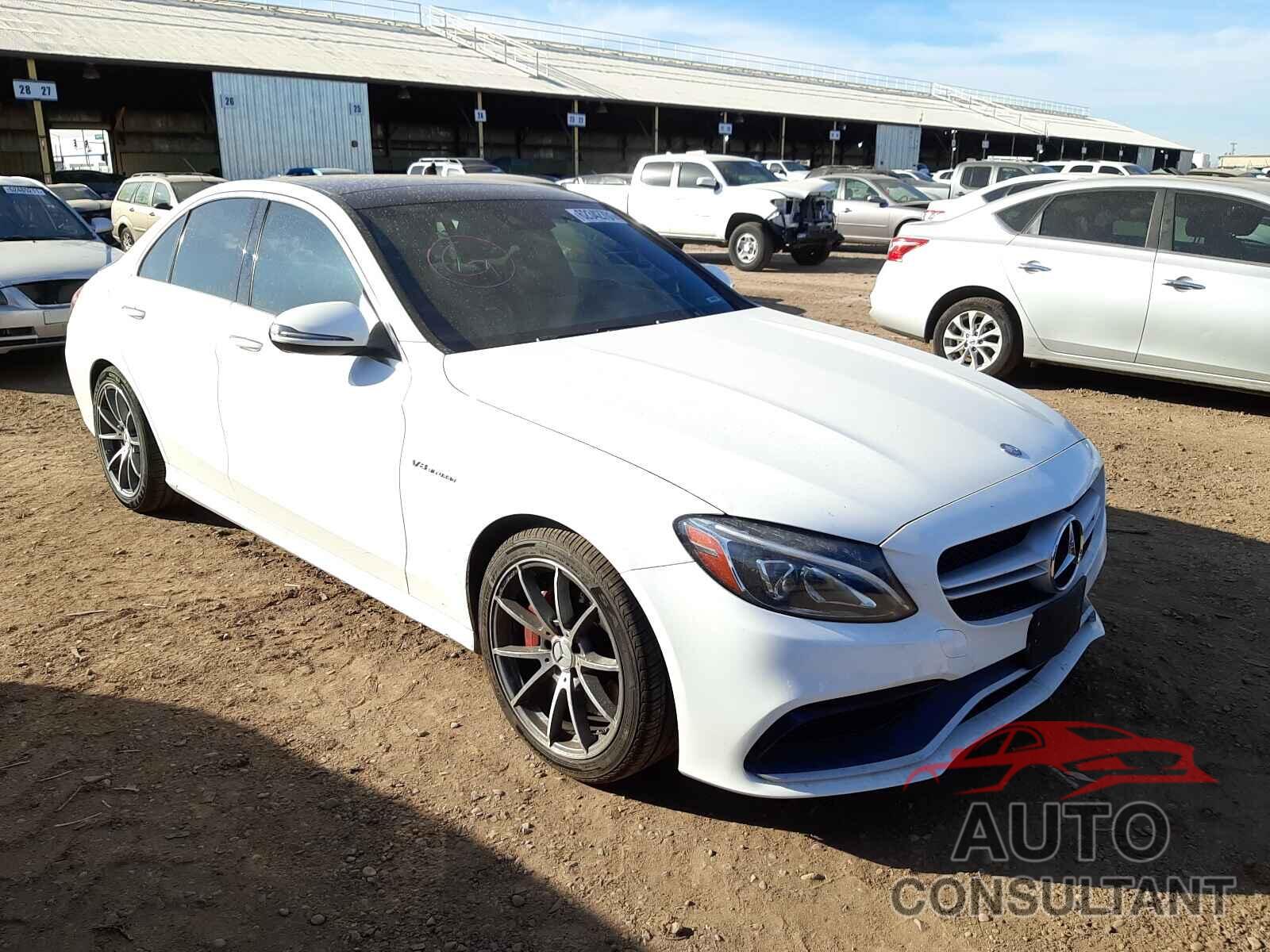 MERCEDES-BENZ C-CLASS 2016 - 55SWF8GB2GU120620