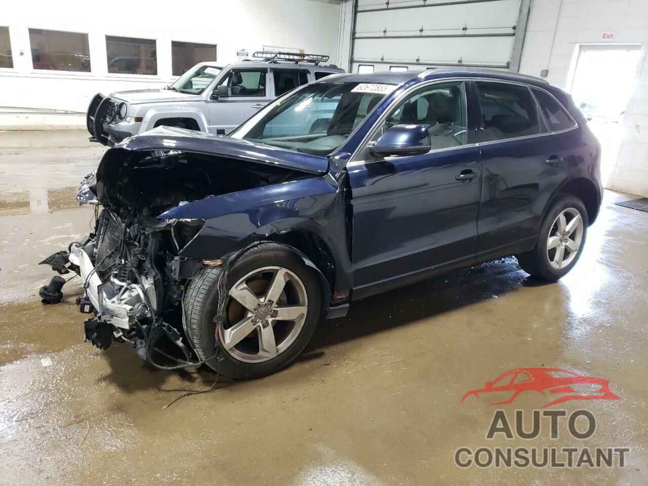 AUDI Q5 2010 - WA1VKAFP1AA103959