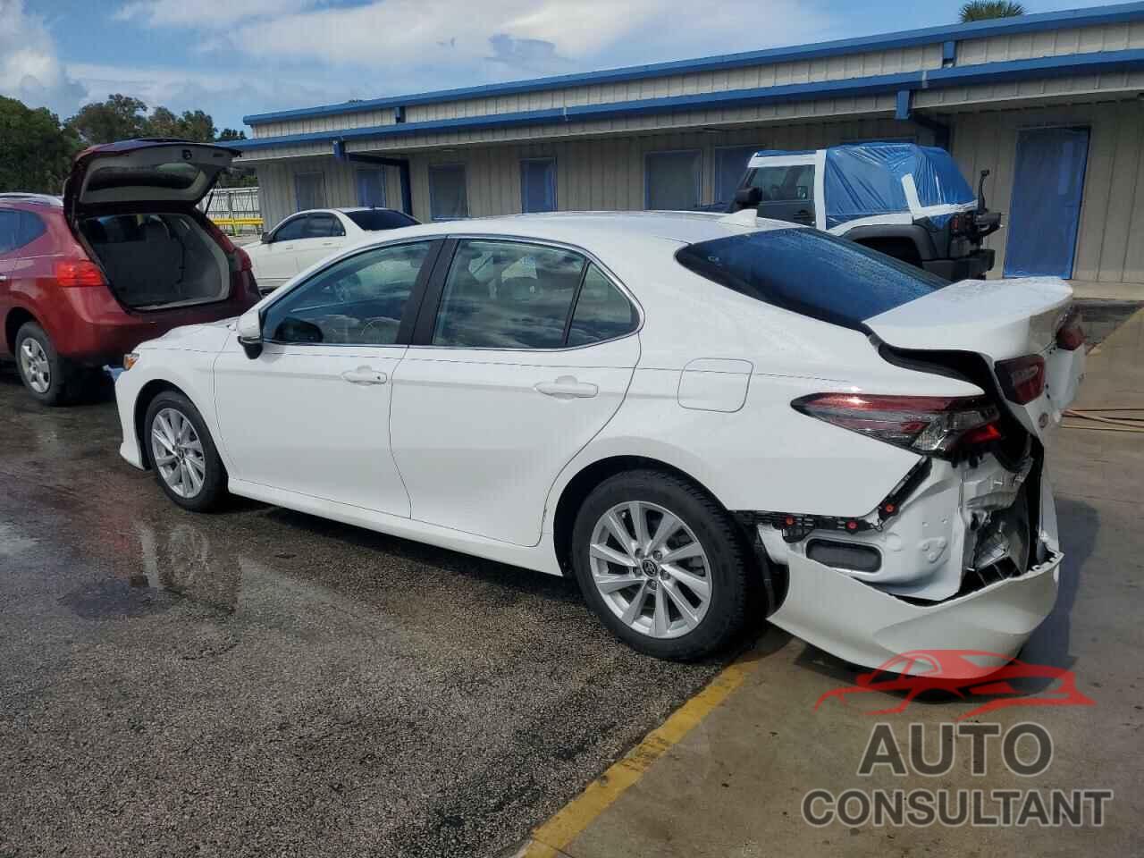 TOYOTA CAMRY 2021 - 4T1C11AK8MU597912