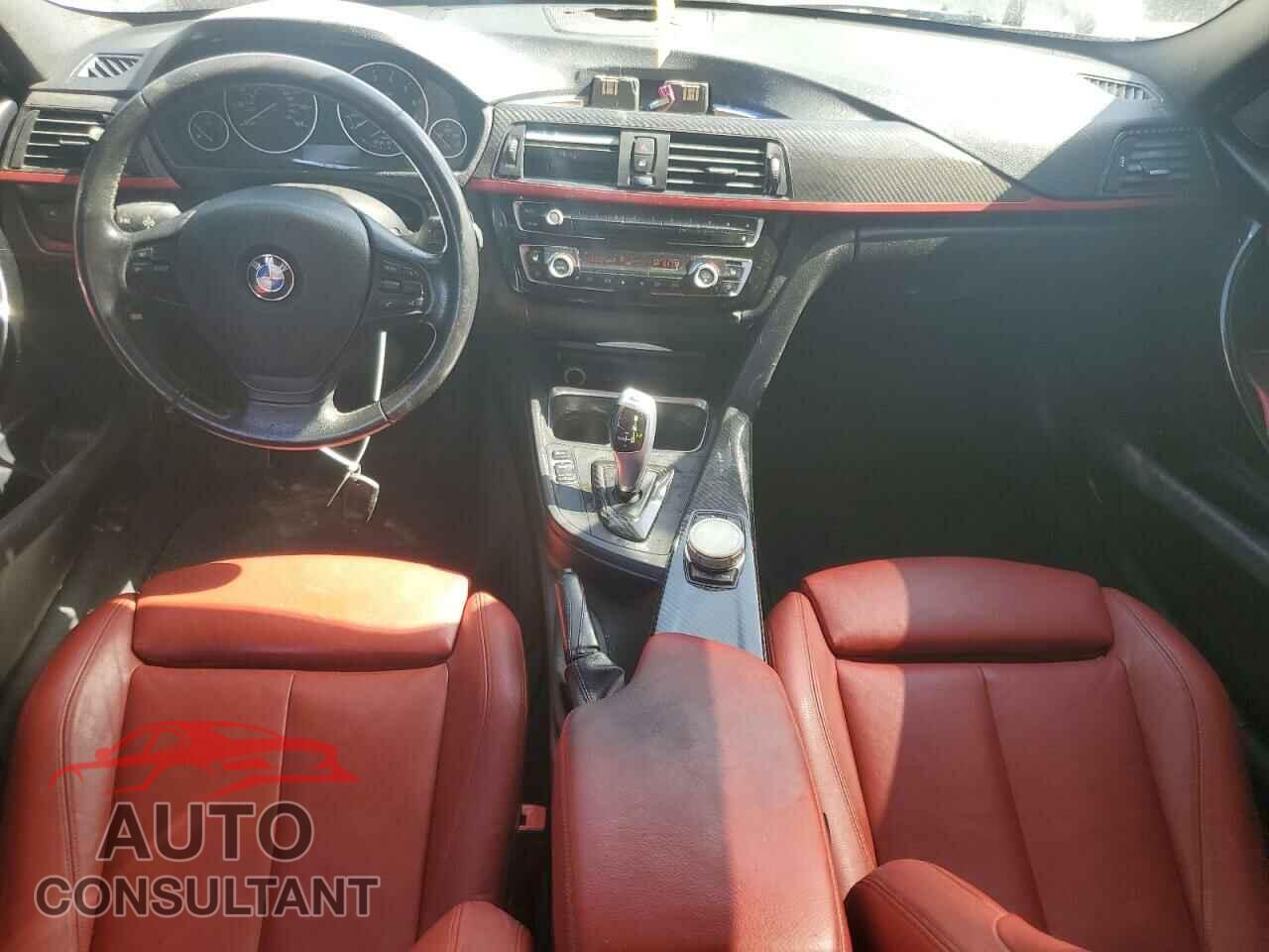BMW 3 SERIES 2012 - WBA3A5G57CNN65780