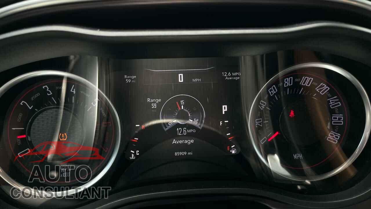 DODGE CHALLENGER 2018 - 2C3CDZFJ4JH270744