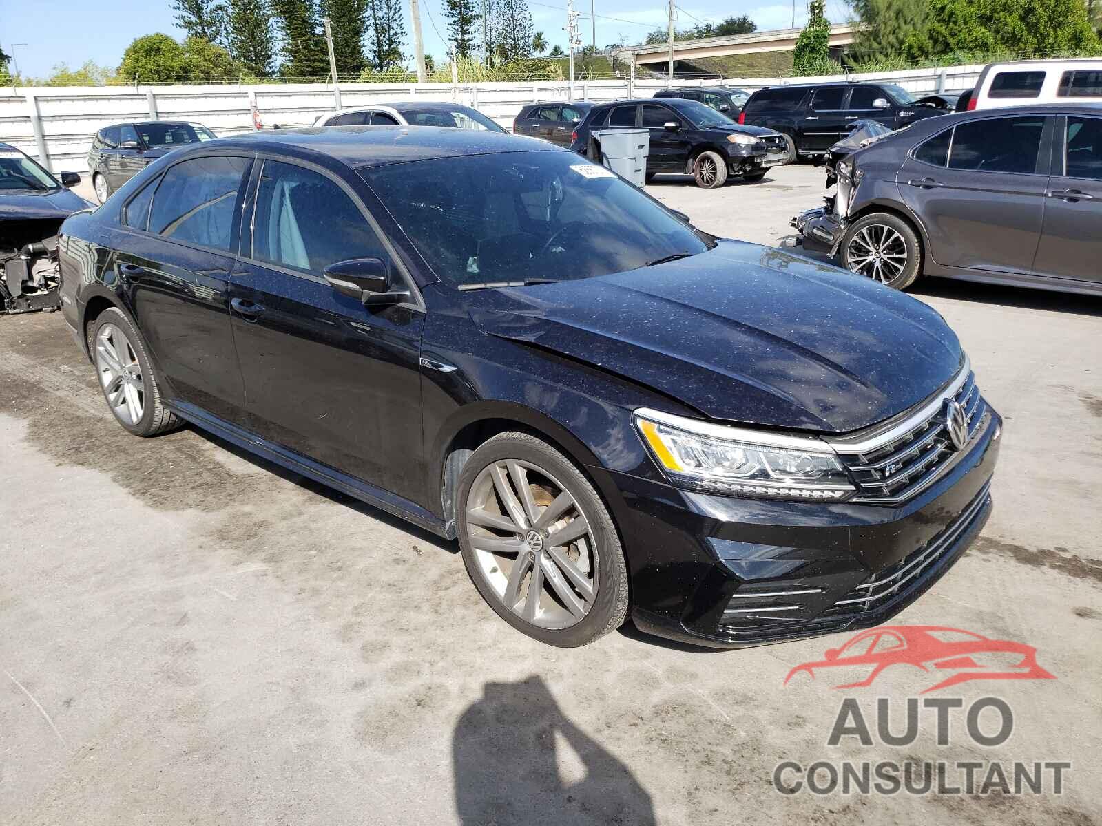 VOLKSWAGEN PASSAT 2018 - 1VWAA7A31JC037168