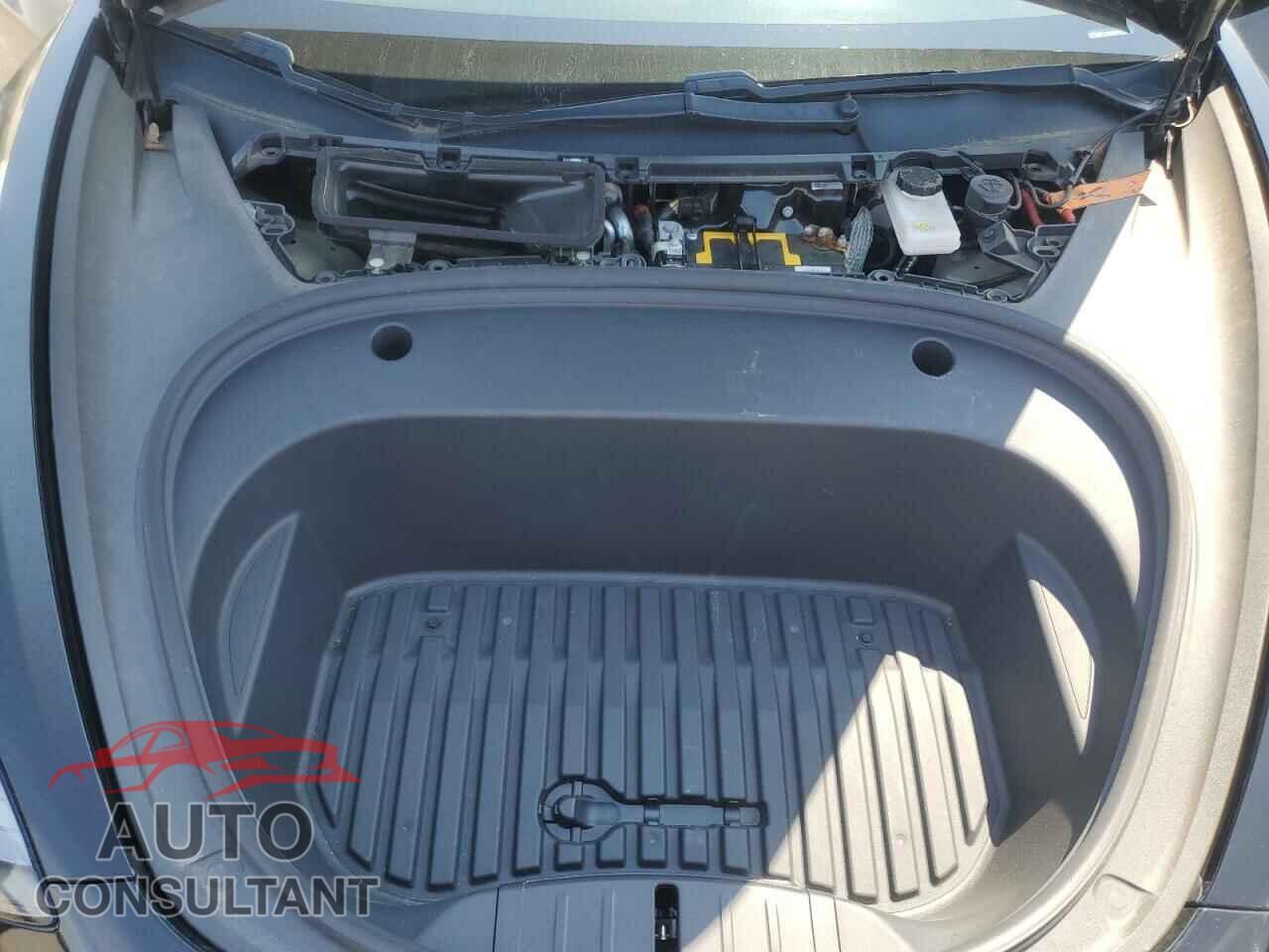 TESLA MODEL 3 2021 - 5YJ3E1EB3MF054544