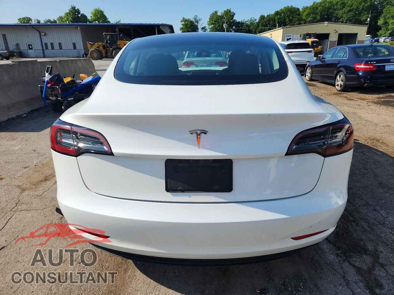 TESLA MODEL 3 2023 - 5YJ3E1EA3PF575744