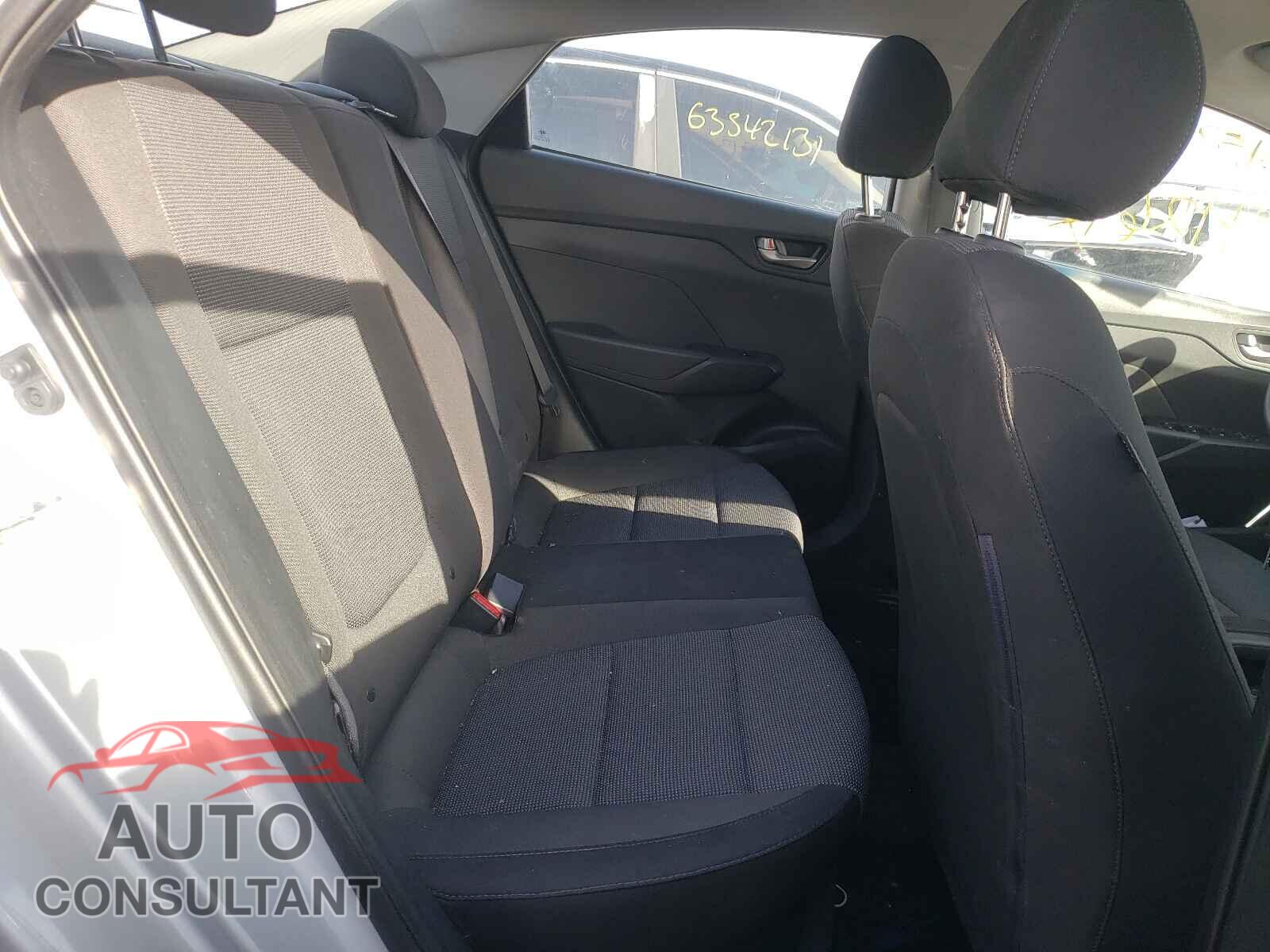 HYUNDAI ACCENT 2018 - 3KPC24A30JE018126