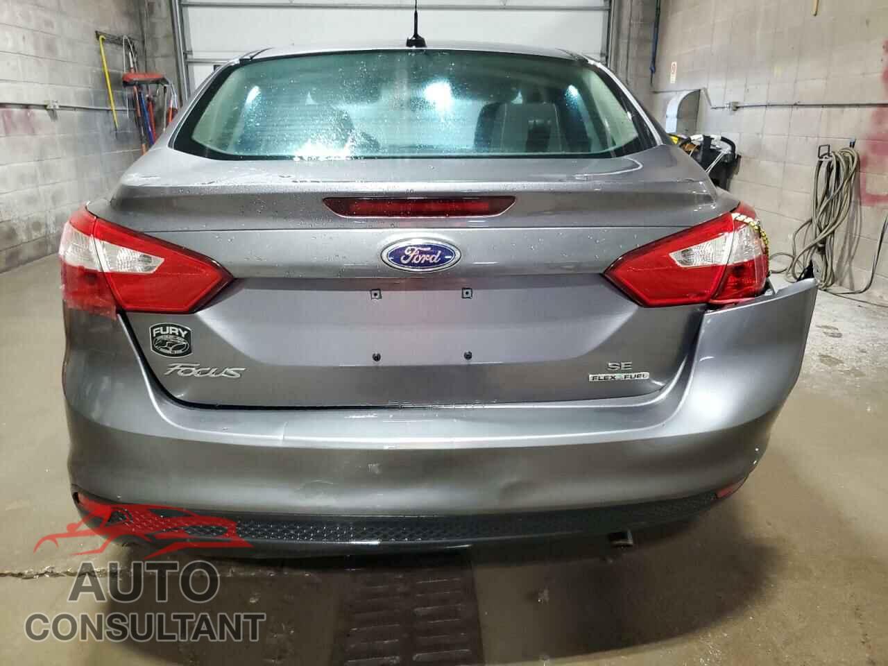 FORD FOCUS 2014 - 1FADP3F2XEL355275