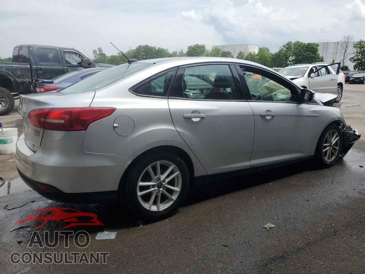 FORD FOCUS 2017 - 1FADP3F24HL248825