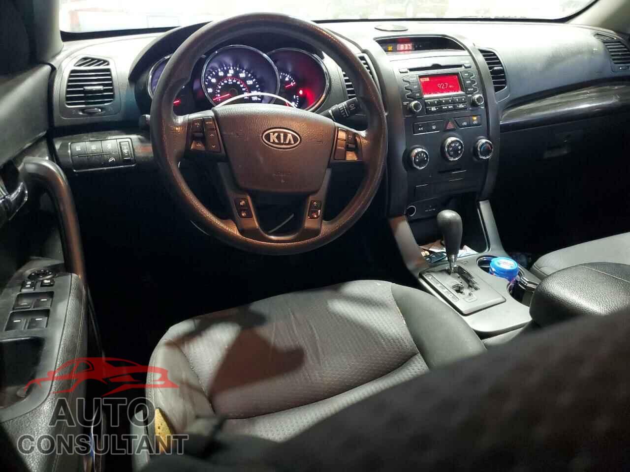 KIA SORENTO 2012 - 5XYKT4A26CG242524