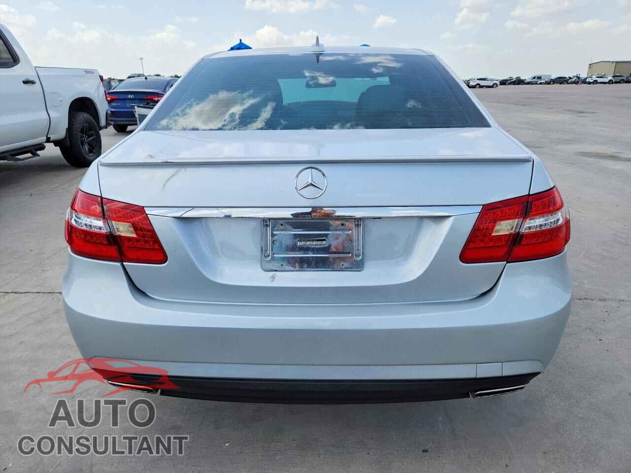 MERCEDES-BENZ E-CLASS 2012 - WDDHF5KB6CA587922