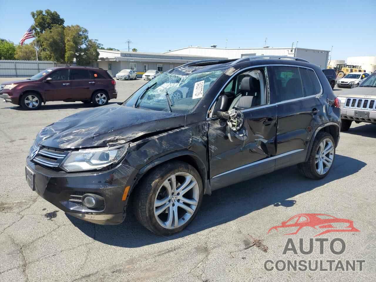VOLKSWAGEN TIGUAN 2013 - WVGBV3AX4DW058408