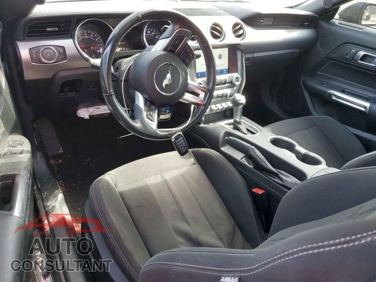 FORD MUSTANG 2020 - 1FA6P8CF7L5123294