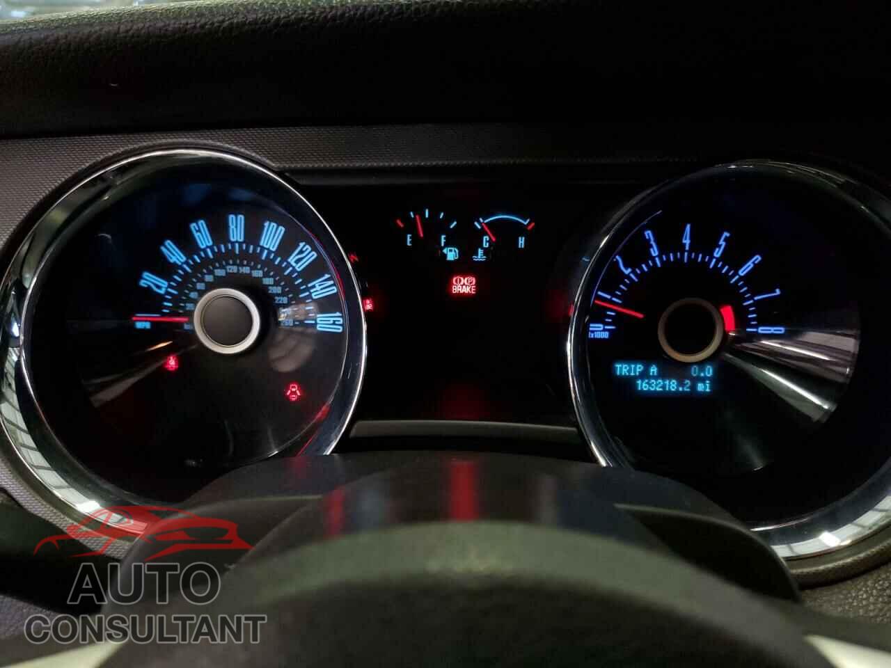 FORD MUSTANG 2013 - 1ZVBP8CF3D5257937