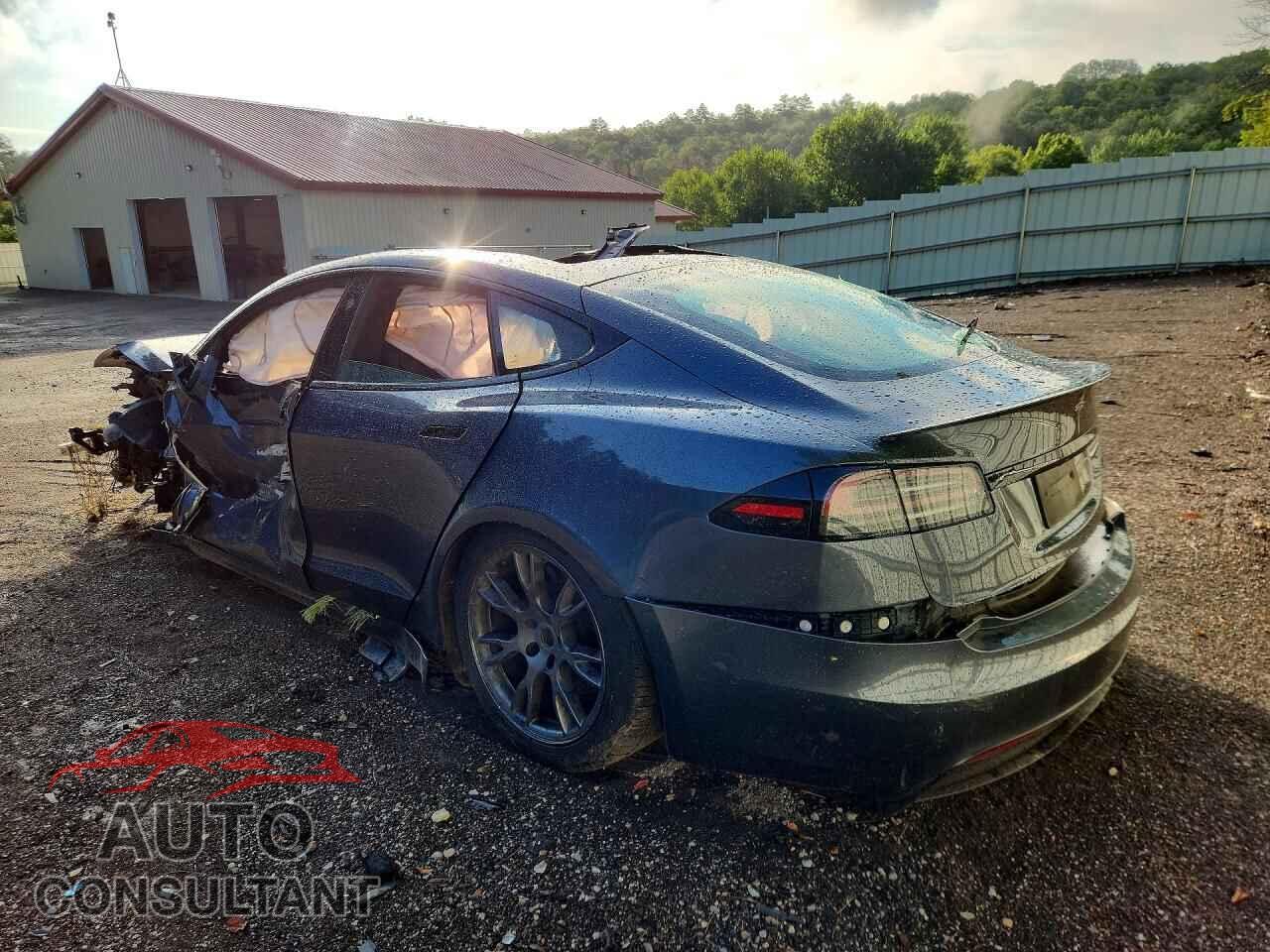 TESLA MODEL S 2022 - 5YJSA1E63NF472758