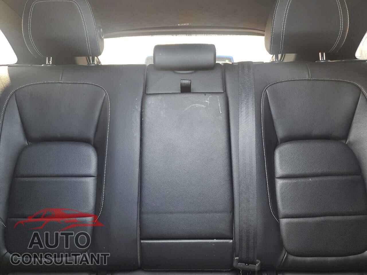 JAGUAR F-PACE 2018 - SADCM2FV7JA298059