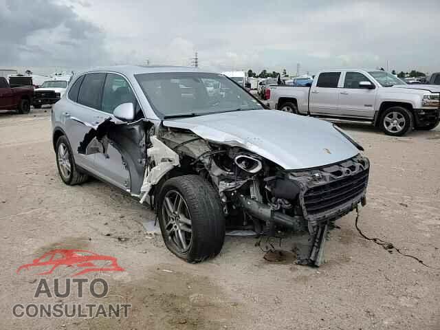 PORSCHE CAYENNE 2016 - WP1AA2A23GKA10290