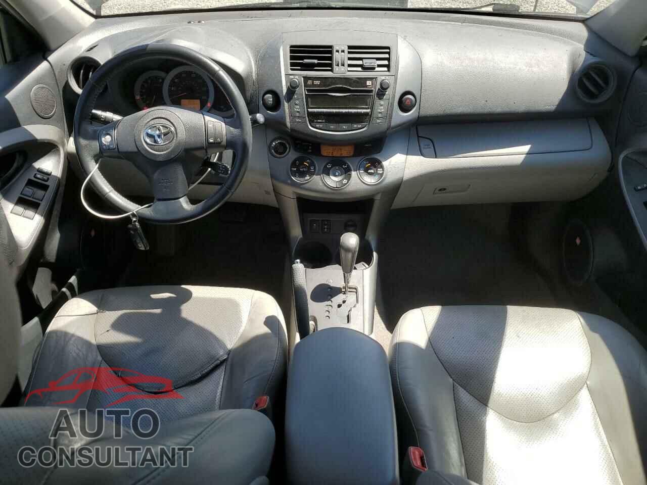 TOYOTA RAV4 2011 - 2T3DF4DV7BW143197
