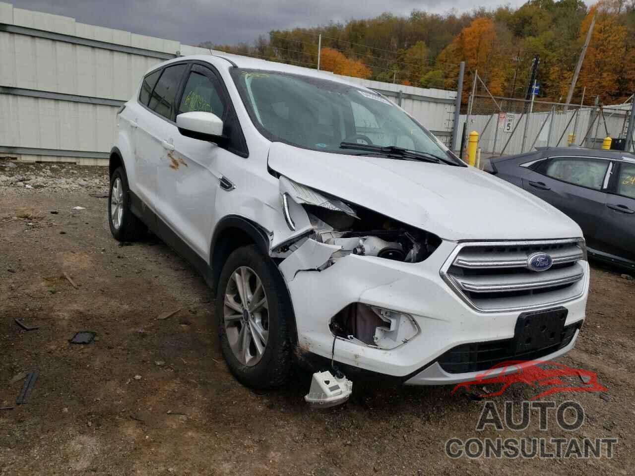 FORD ESCAPE 2017 - 1FMCU9GD3HUB25587