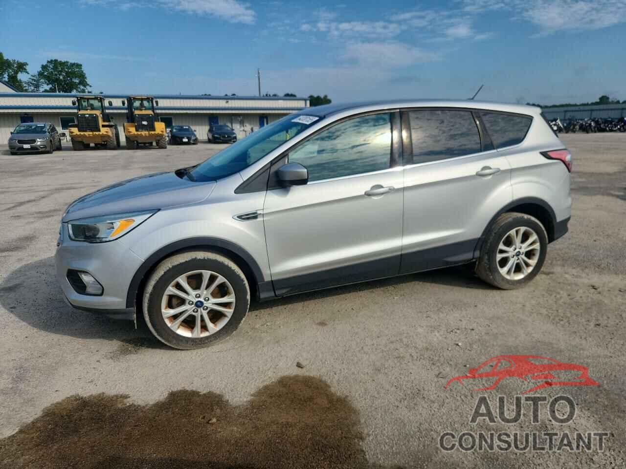 FORD ESCAPE 2017 - 1FMCU0GD7HUE24821
