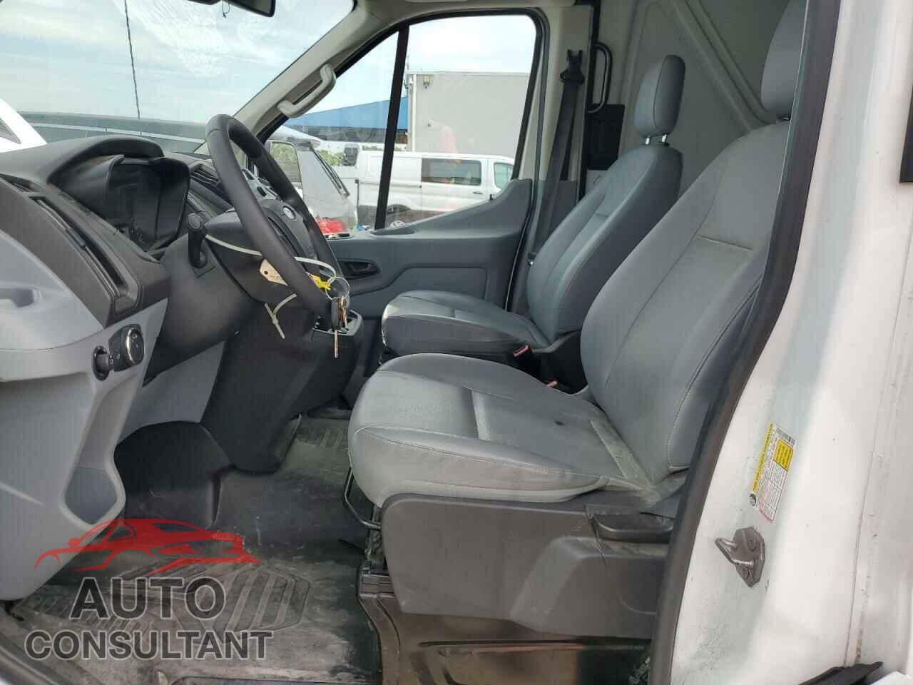 FORD TRANSIT 2018 - 1FTYE2CMXJKA47220