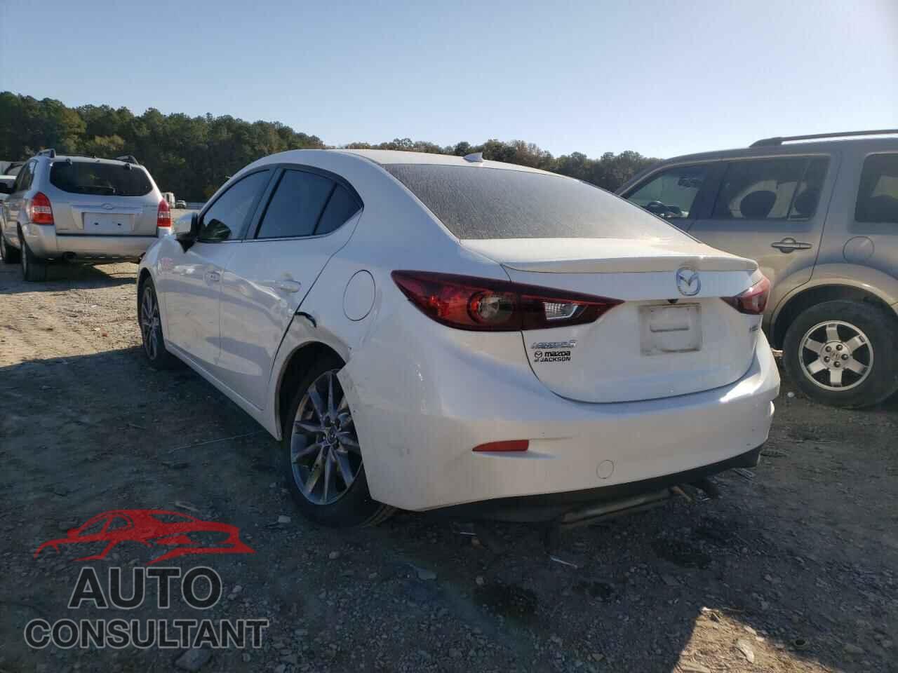 MAZDA 3 2018 - 3MZBN1V39JM214208