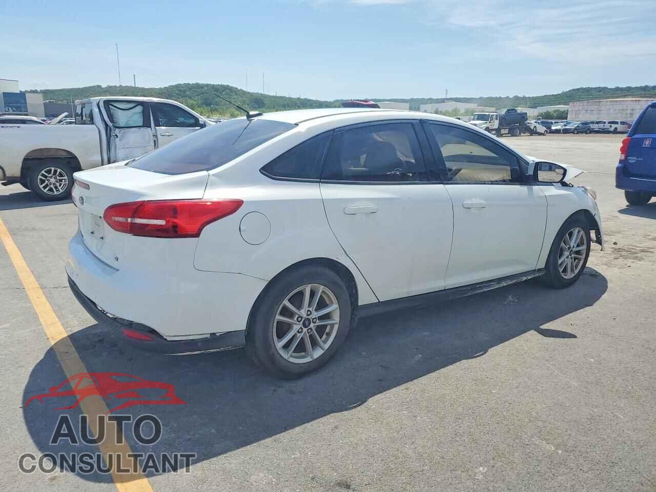 FORD FOCUS 2017 - 1FADP3F21HL248829