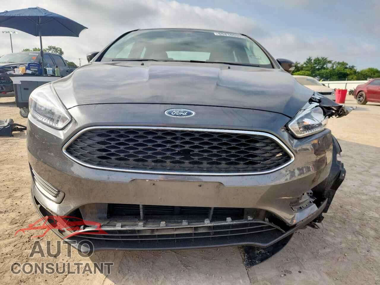 FORD FOCUS 2015 - 1FADP3F22FL219627