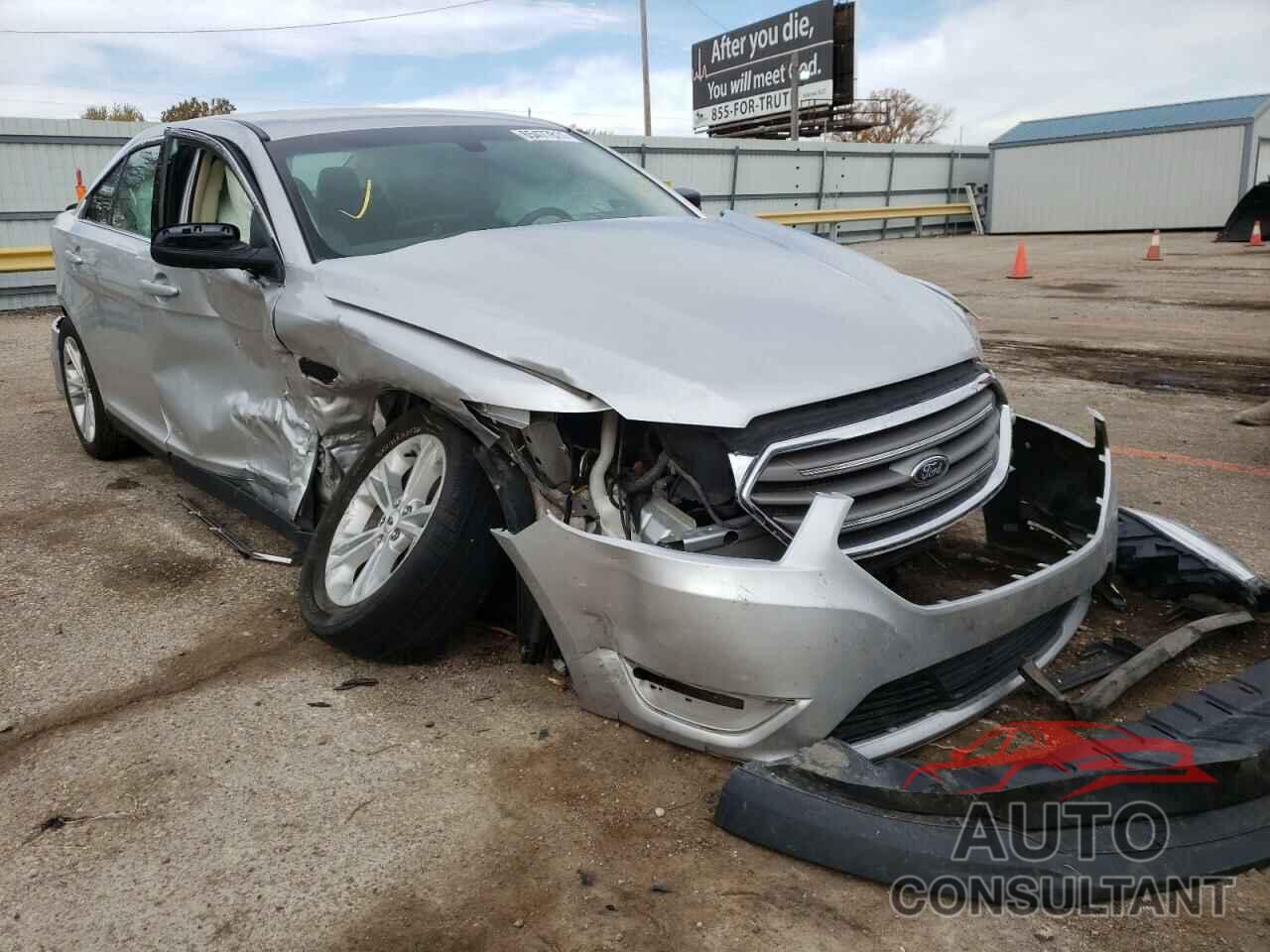 FORD TAURUS 2018 - 1FAHP2D8XJG129775