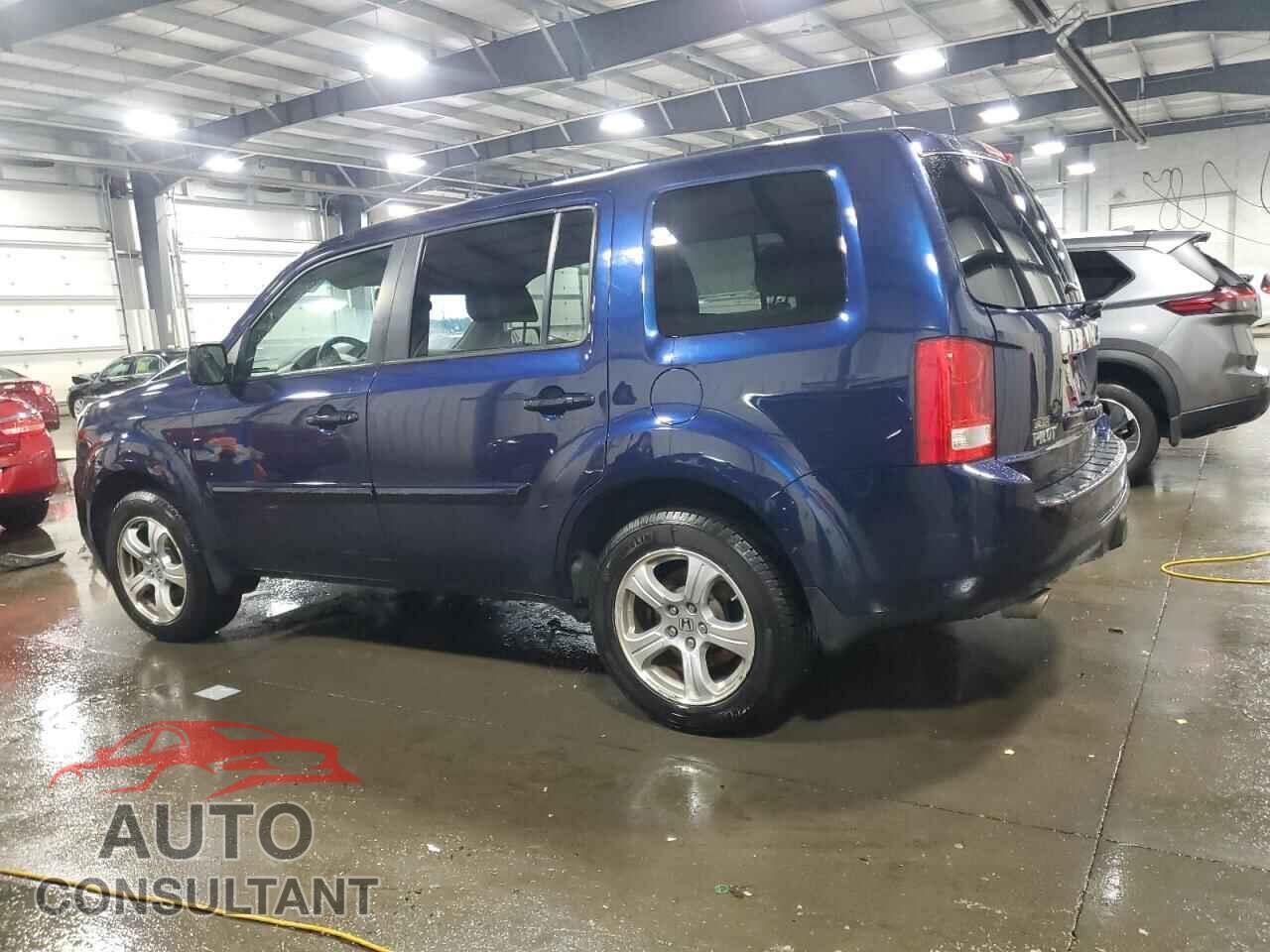 HONDA PILOT 2013 - 5FNYF4H52DB052262
