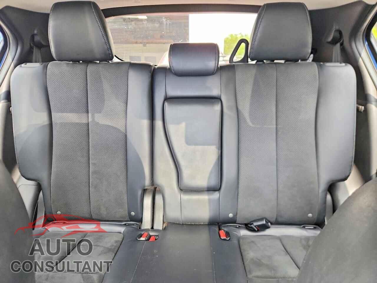 MITSUBISHI ECLIPSE 2024 - JA4ATWAA4RZ046410