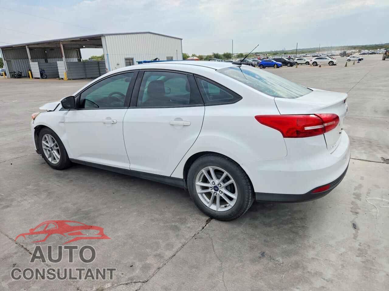 FORD FOCUS 2018 - 1FADP3F26JL210549